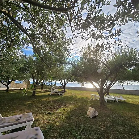 Olea 1930 - Beachfront For 2 Apartment
